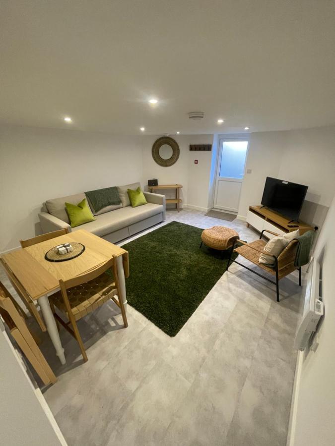 Quaint Central Basement Apartment 헤리퍼드 외부 사진